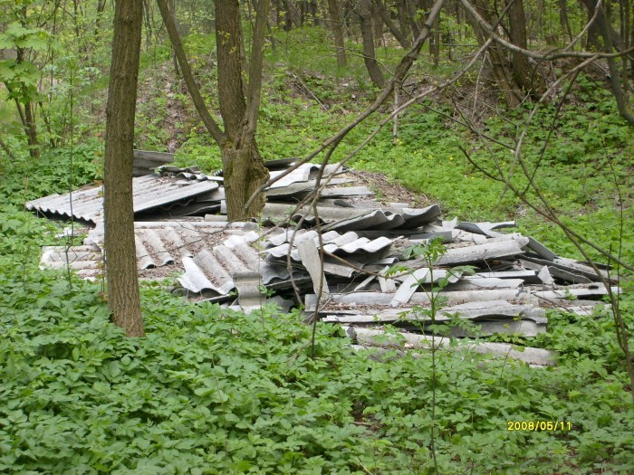 Śmieci -azbest- Piaseczno.jpg
