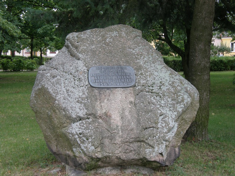 Raków obelisk.jpg